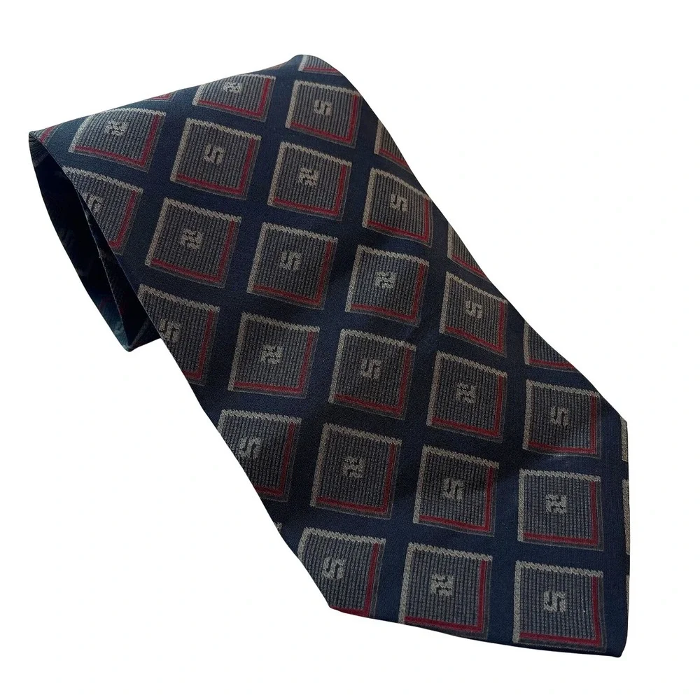 Vtg 90s Giorgio Armani Collezioni Tie 100% Silk Wide Navy Diamond Made in Italy
